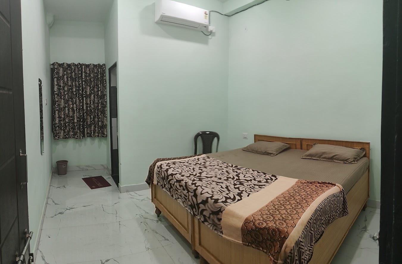 AC Deluxe Room